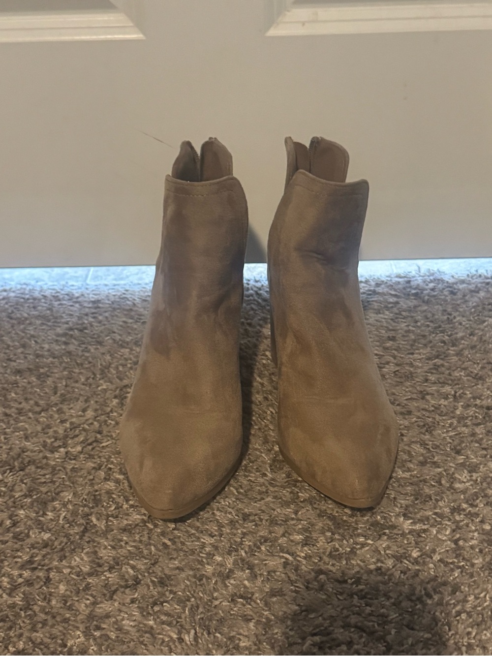 Top Moda Women's Taupe Suede Ankle Boots - Stylish Pointed Toe Boots -size 6 1/2